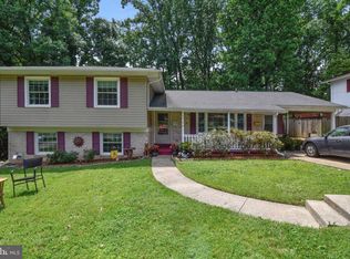 6312 Charnwood St, Springfield, VA 22152