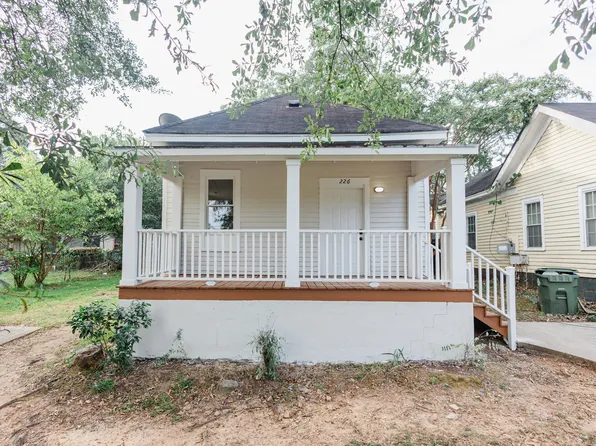226 E Chappell St, Griffin, GA 30223