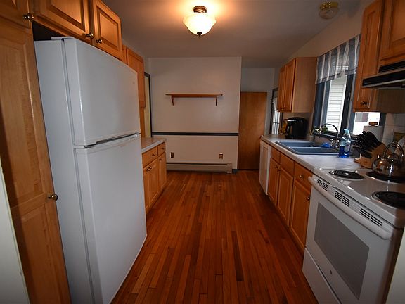 2nd image of 19 Westland Ave