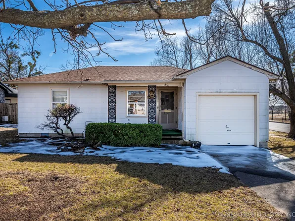 1801 E 6th St, Ada, OK 74820