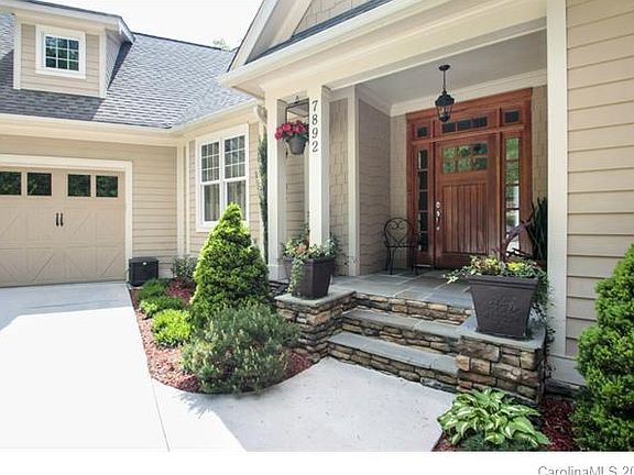 4th image of 7892 Lakeview Dr