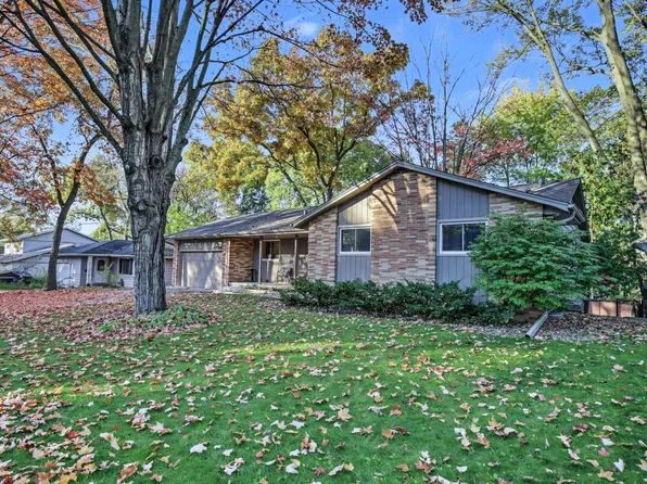 4938 Goldfinch Dr, Madison, WI 53714
