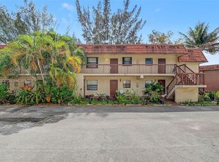 Lago Grande, Hialeah, FL 33016