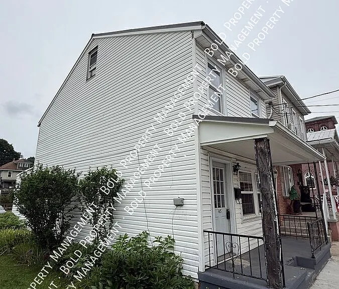 45 Spring St — Photo 2
