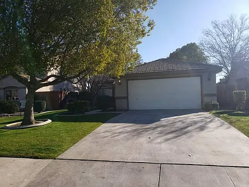706 Timberleaf Dr Photo 1