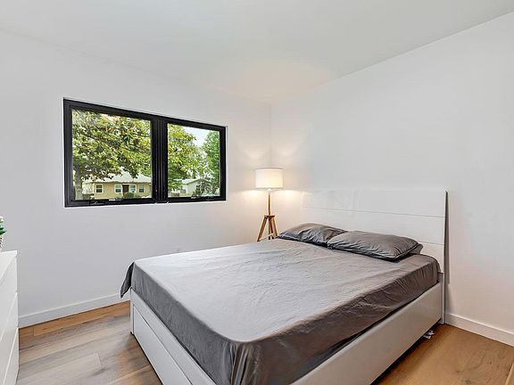 3rd image of 11785 Gateway Blvd #8-7