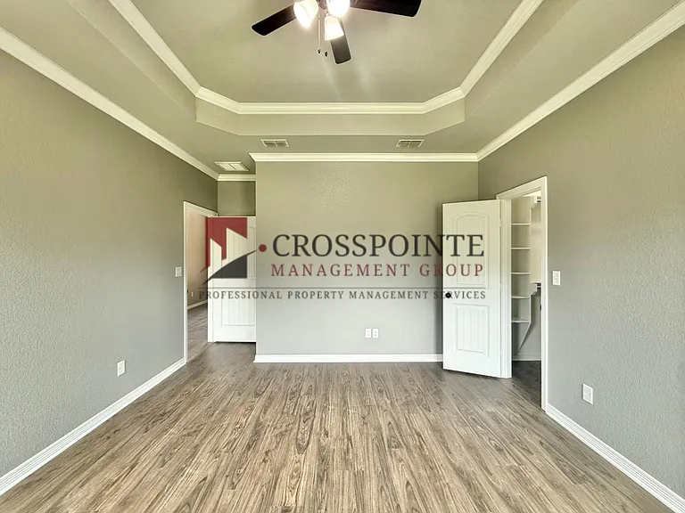 332 Kingdom Blvd — Photo 8