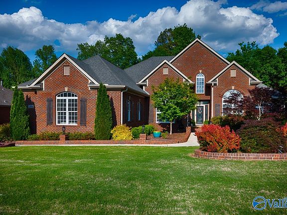 2nd image of 246 Bishop Farm Way