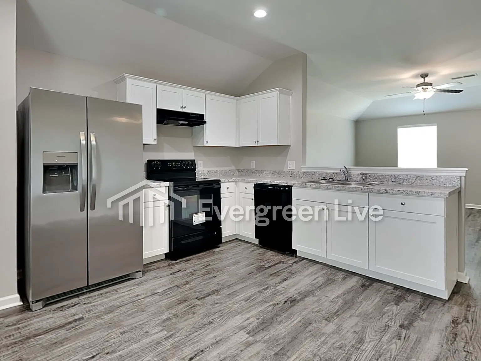 3 bed, 2.0 bath, 1209 sqft, $1,395 — Photo 3