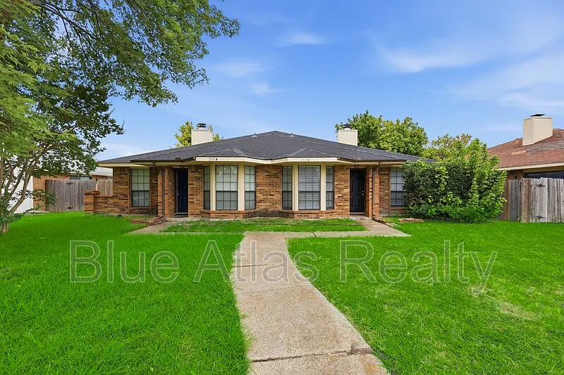 2 bed, 2.0 bath, 1042 sqft, $1,995 — Photo 1