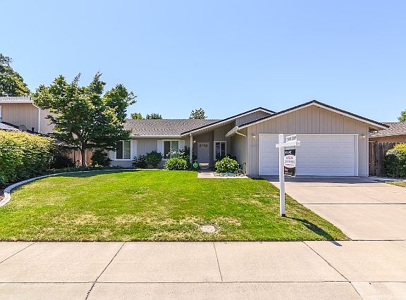 2nd image of 3430 Timberlane Dr