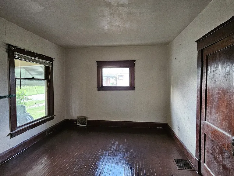 41 S Lakeview Ave — Photo 12