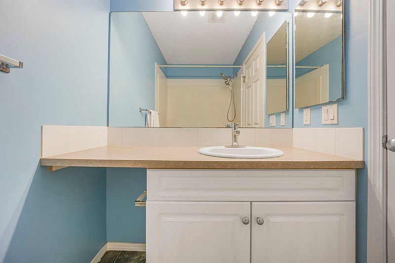 Edmonton Townhouse for rent - 3 Bedrooms — photo 22