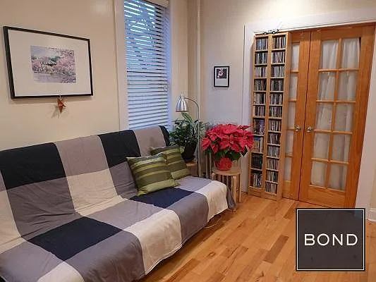 Rented by Bond New York | media 11