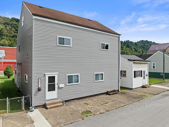 3rd image of 3814 Wood Street