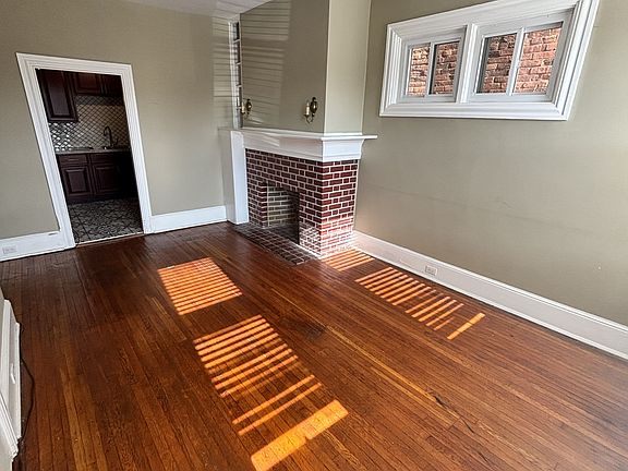 2nd image of 643 W Orange St Floor 1