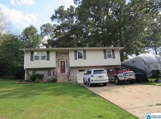 206 Dellwood Dr, Eastaboga, AL 36260