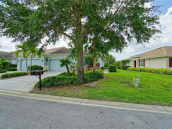 2nd image of 10681 Camarelle Cir