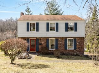 2540 Shenandoah Dr, Pittsburgh, PA 15241