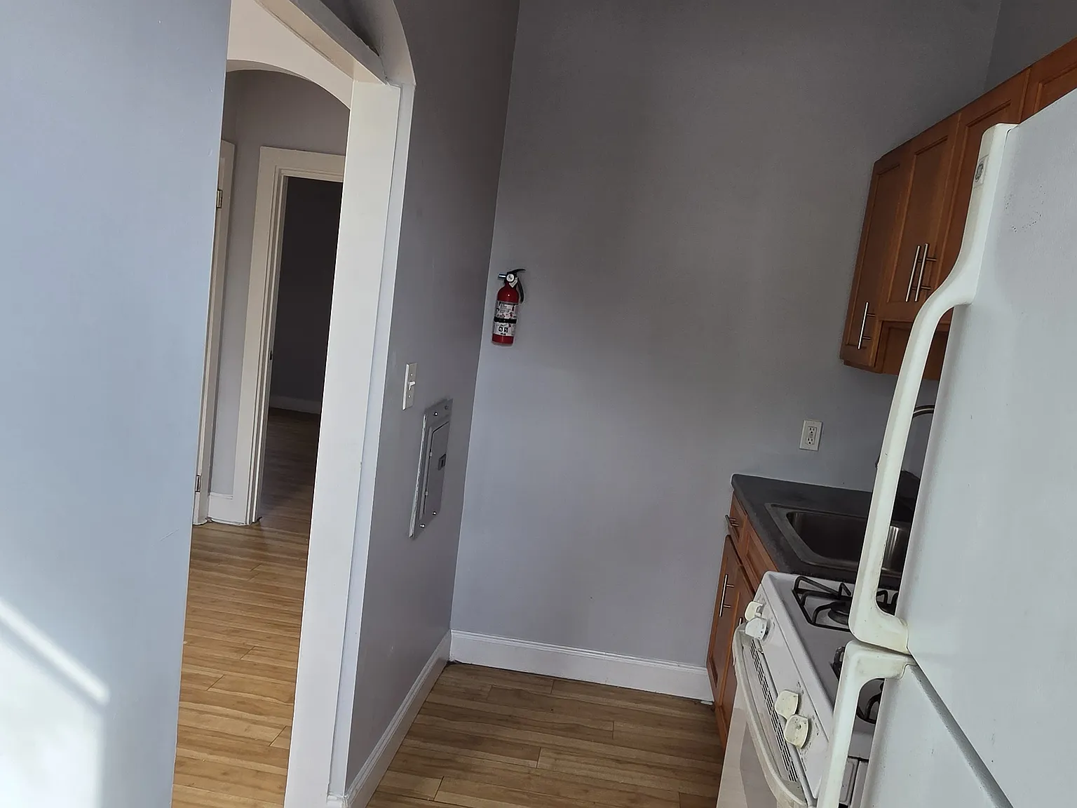 232 E Hanover St — Photo 2