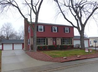 4111 N Newcastle Dr, Decatur, IL 62526