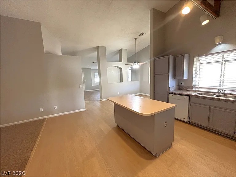 2309 Florissant Dr — Photo 9