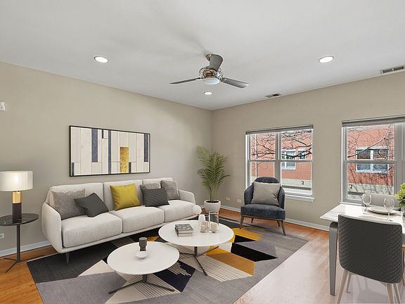2nd image of 4524 S Woodlawn Ave #4524