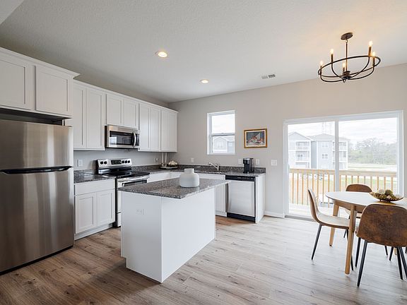 5th image of 3431 Glenbrook Cir S