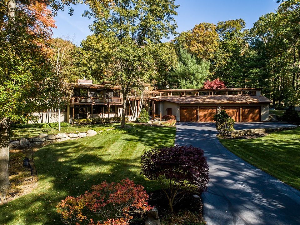 22 Bray St, Gloucester, MA 01930 Zillow