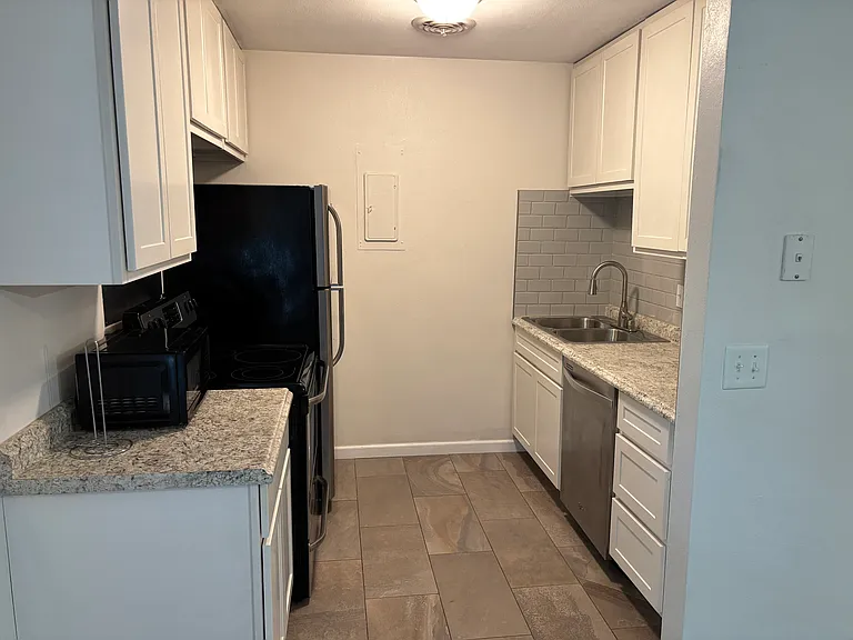 123 E Voges St #A — Photo 6