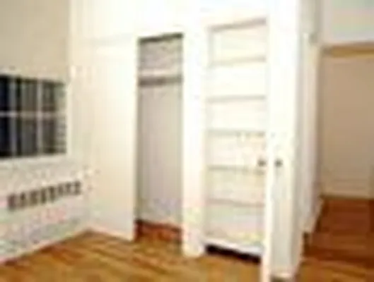 Rented by Bond New York | media 4