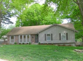 9800 W 99th Ter, Overland Park, KS 66212