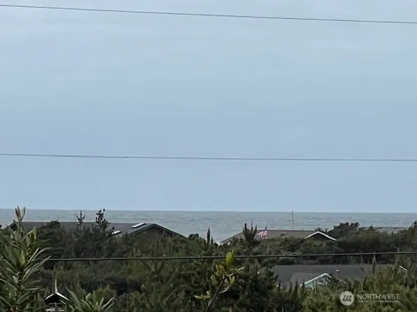 30507 K Place, Ocean Park, WA 98640