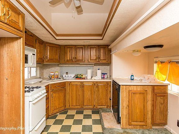 3rd image of 840 N Twin Lakes Dr #301