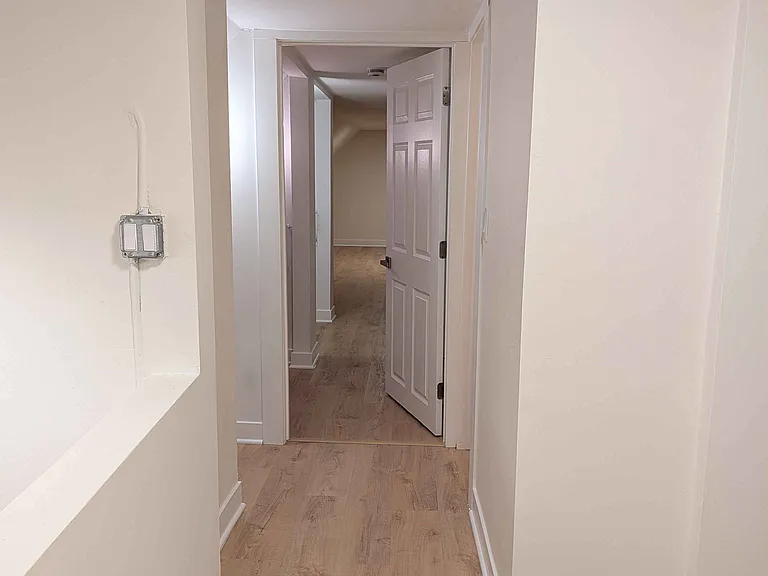 2302 N Hamlin Ave #2 — Photo 7