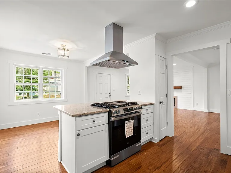 481 Griffin St NW — Photo 12