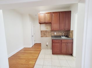 542 Bergen Ave #1, Jersey City, NJ 07304