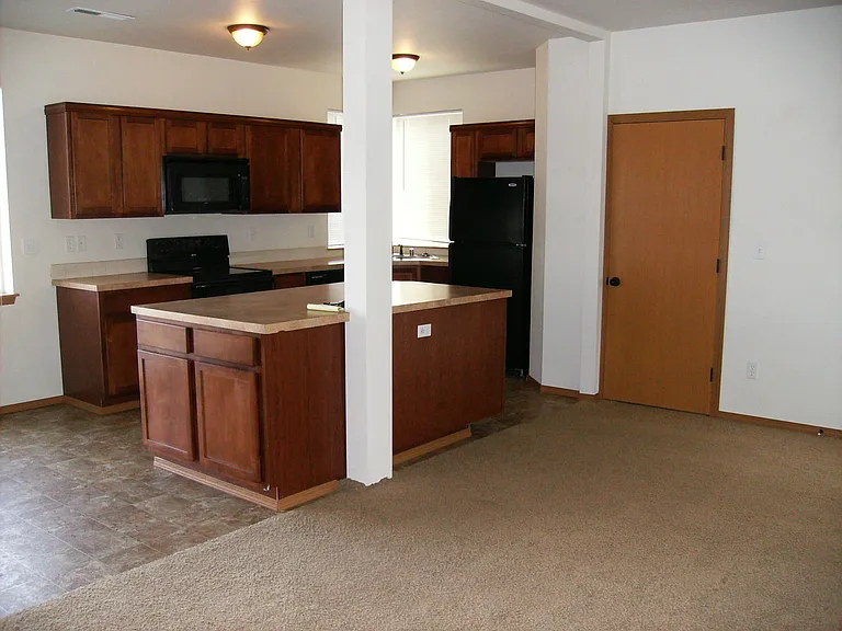 1236 W Malaga Ave — Photo 5