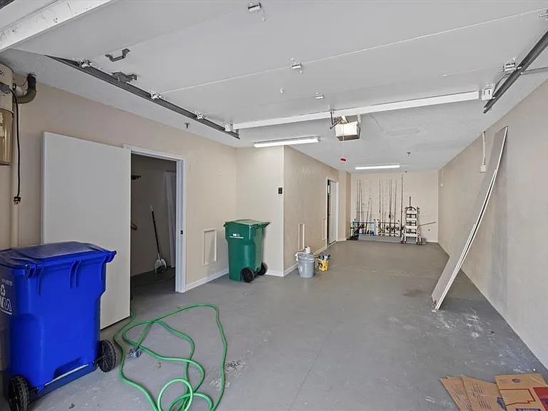 1928 Harbourside Dr #1402 — Photo 32