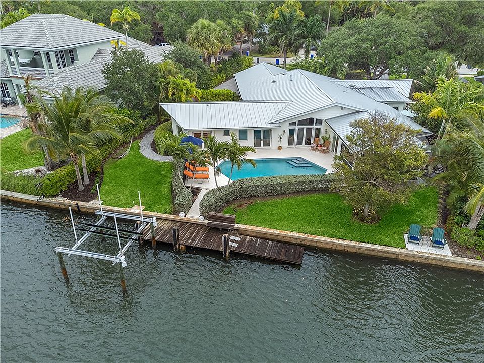 1st image of 4115 Indian River Dr E