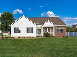 46 Summit Ridge Rd, Reynoldsburg, OH 43068