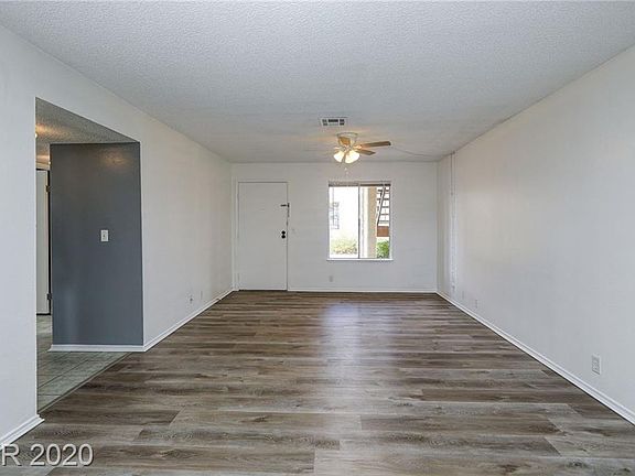 3rd image of 4510 Sparky Dr Unit B
