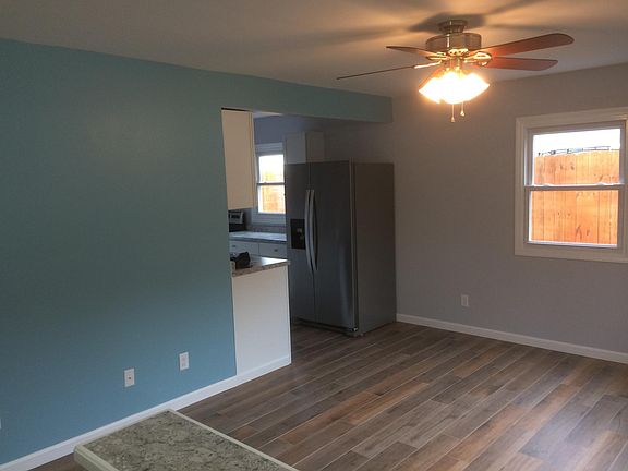 5th image of 101 E Circle Dr
