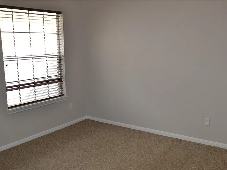 22755 Cascade Springs Dr — Photo 23