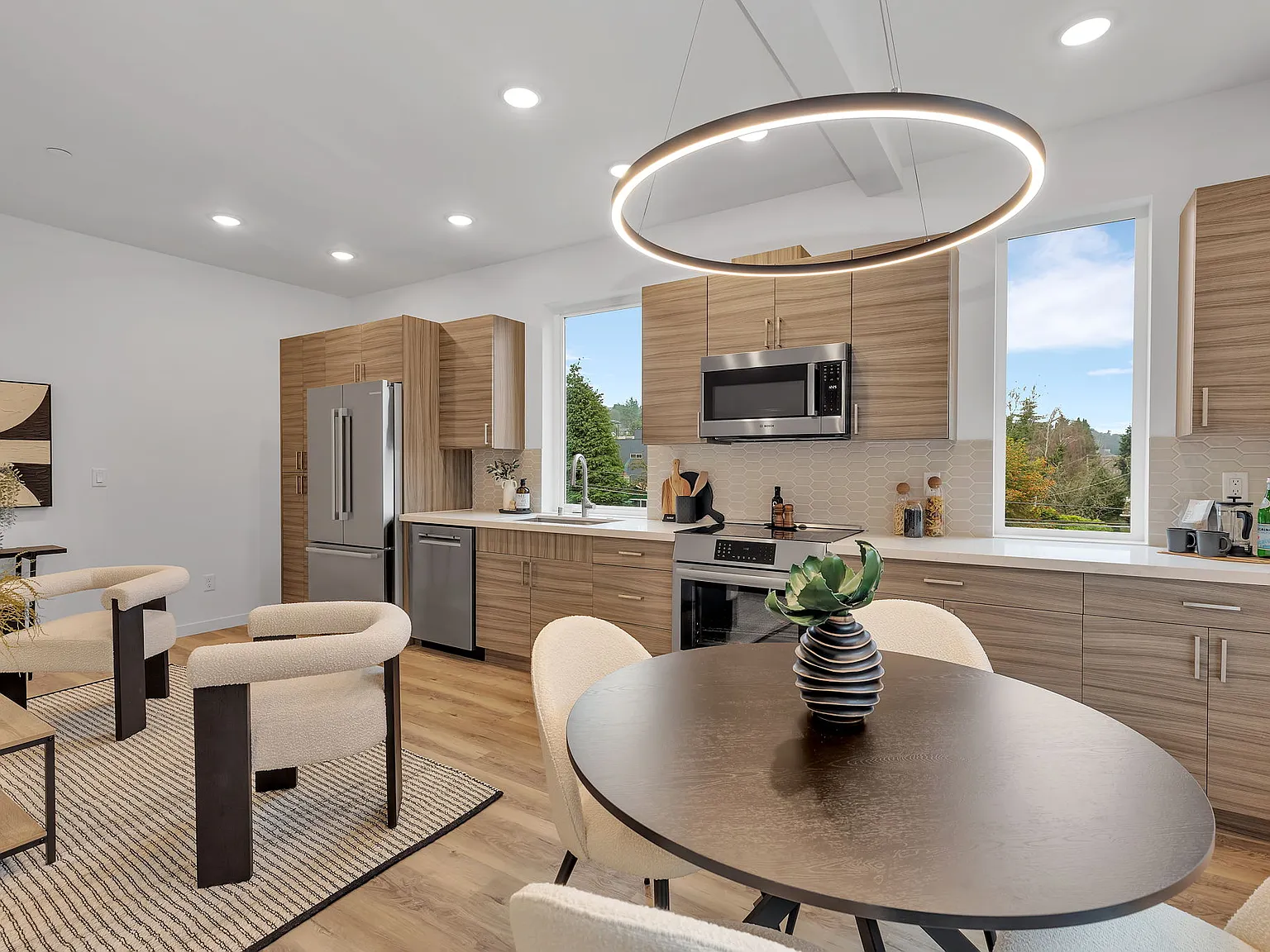 2 bed, 1.5 bath, 890 sqft, $3,295 — Photo 2
