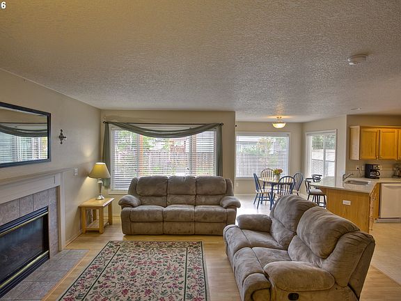 4th image of 41673 NW Buckshire St
