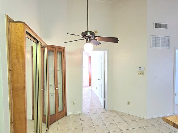 5th image of 6108 Abrams Rd #330