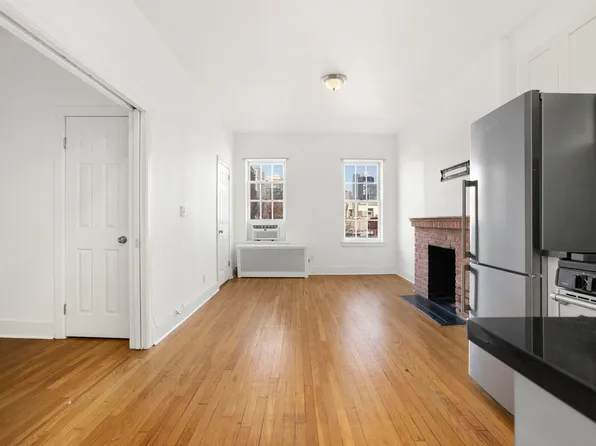 350 W 12th St APT 5A, New York, NY 10014