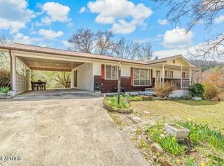 201 Adcock Hollow Rd, Harriman, TN 37748