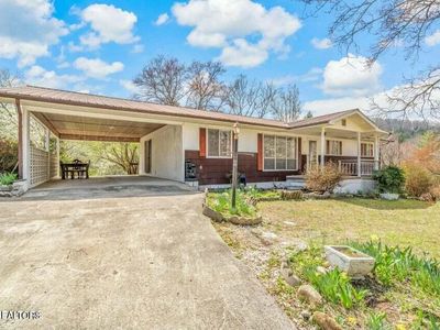 201 Adcock Hollow Rd, Harriman, TN, 37748